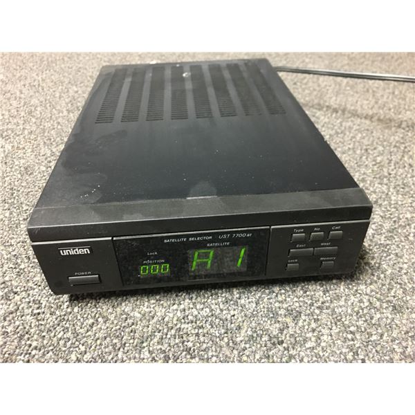 Uniden Stereo Satellite Receiver System Model UST 7700 AND REMOTE CONTROL- Tested and Works