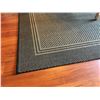 Image 1 : Area rug - PICK UP ONLY AT FARM