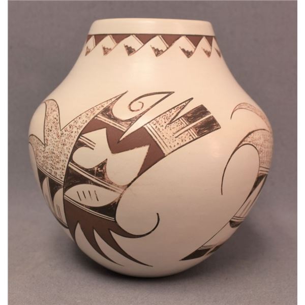HOPI INDIAN POTTERY JAR (WHITE SWAN )