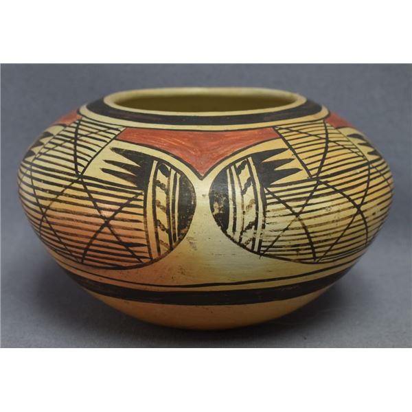 HOPI INDIAN POTTERY BOWL (LEAH NAMPEYO )