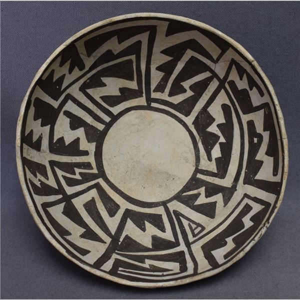 MIMBRES INDIAN POTTERY BOWL