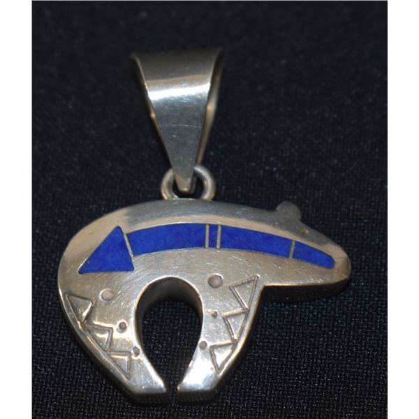 NAVAJO INDIAN PENDANT (RAY TRACEY)