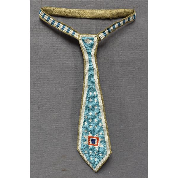 PLAINS INDIAN BEADED TIE