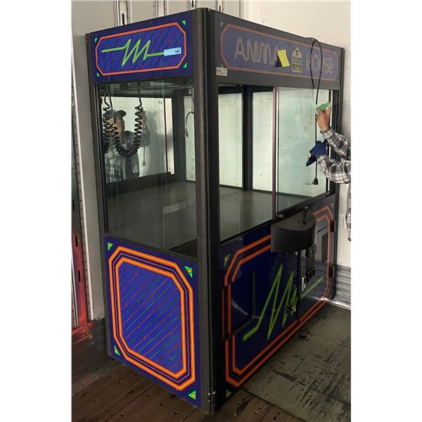 Animal House Big Claw Machine