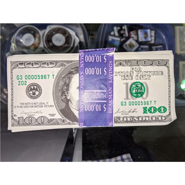 Fake bills from the bank heist show