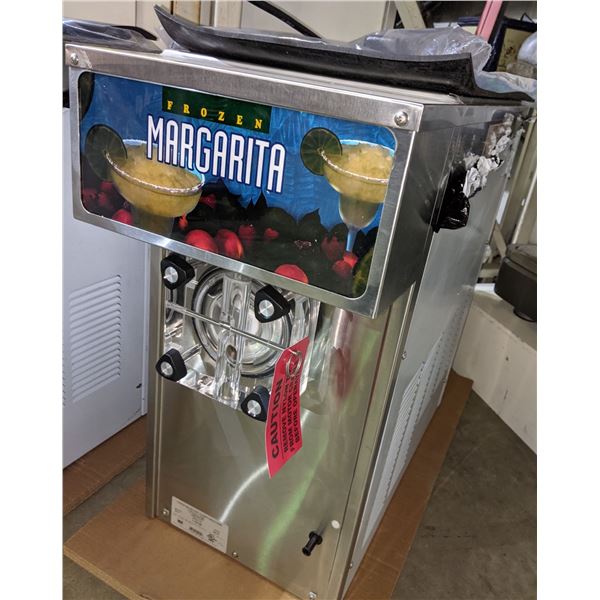NEW Crathco by GrindMaster Commercial Model. 3311 Countertop Margarita/Slush machine