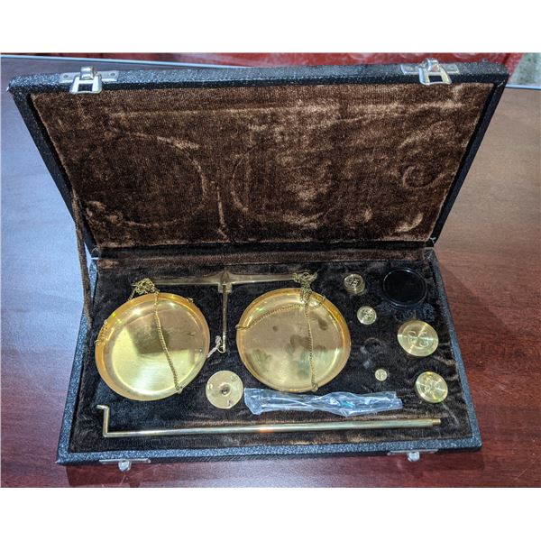 Vintage brass balance beam scale