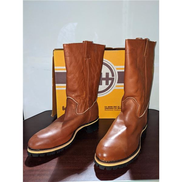HH Brown safety Vibram work cowboy boots size 12 (NOS)