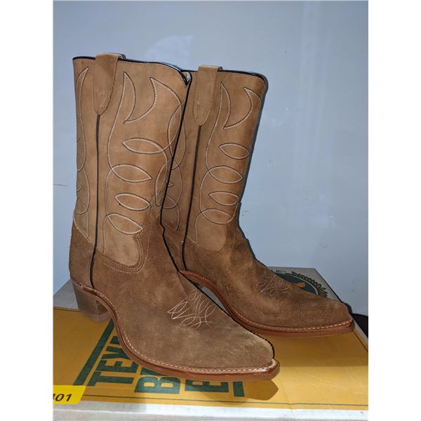 Pair Texas brand boot ruff foot cowboy boots size 11 1/2 (NOS)