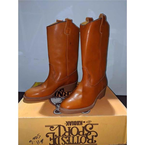 Pair of wilderness boots kodiak soft toe size 6 (NOS)