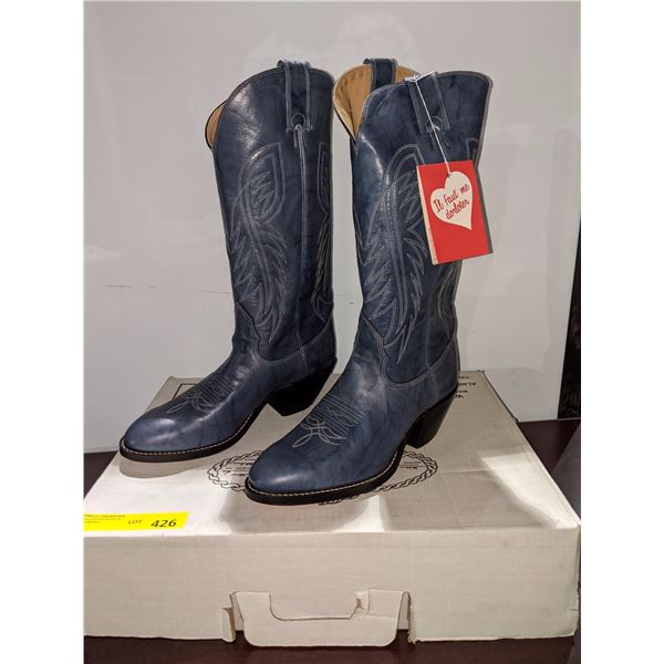 Pair of Alberta boots marine blu cowboy boots size 8 1/2 (NOS)