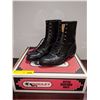 Image 2 : Pair of boulet black lace up roper deer skin boots size 8 (NOS)