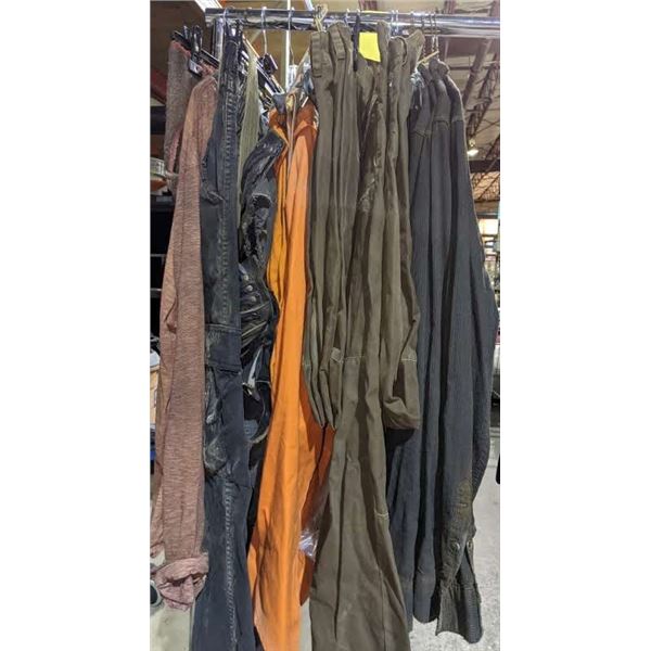 Approx. 16 pieces of wardrobe, clothing from the sci-fi show