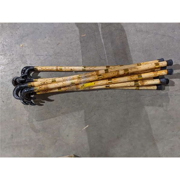 A bundle of approx. 10 bamboo canes