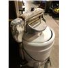 Image 3 : Vintage thor super electric wringer washing machine