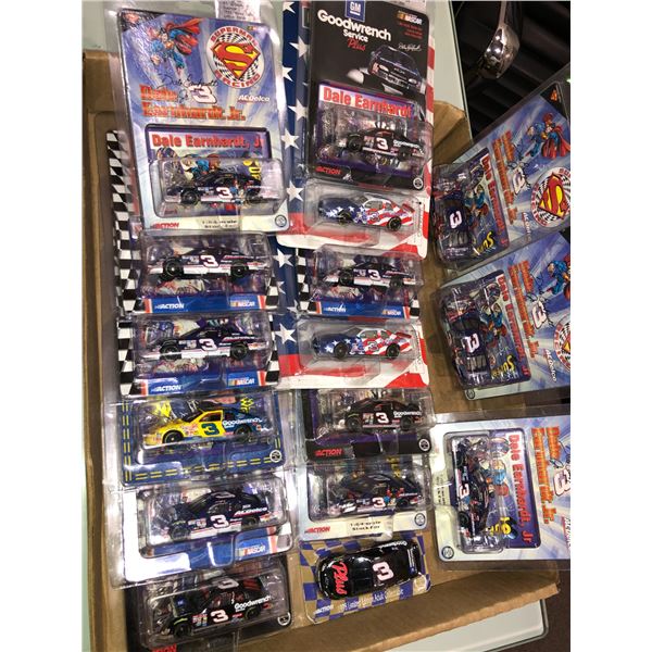 A huge lot of highly collectible 1:64 scale stock car (approx. 16 pieces)