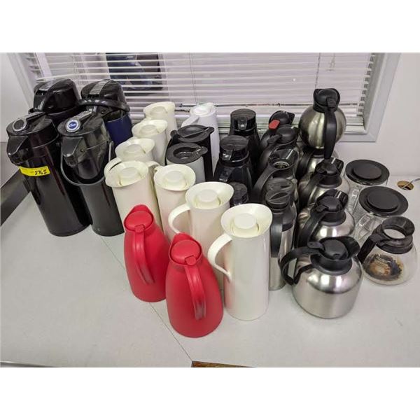 Approx 30 assorted coffee carafes