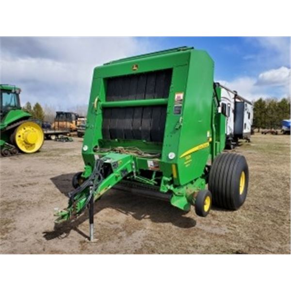 JOHN DEERE 569 MEGA WIDE ROUND BALER
