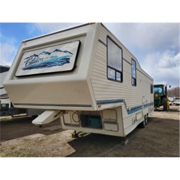 1995 CITATION 34' FIFTH WHEEL HOLIDAY TRAILER