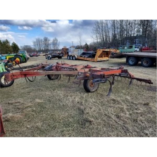 IH 5000 - APPROX 16' VIBRA CHISEL