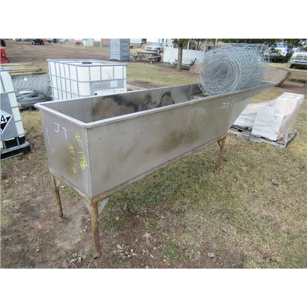 STAINLESS STEEL SINK C/W STEEL STAND & ROLL OF WIRE