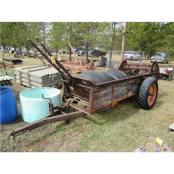 NO 17 MANURE SPREADER