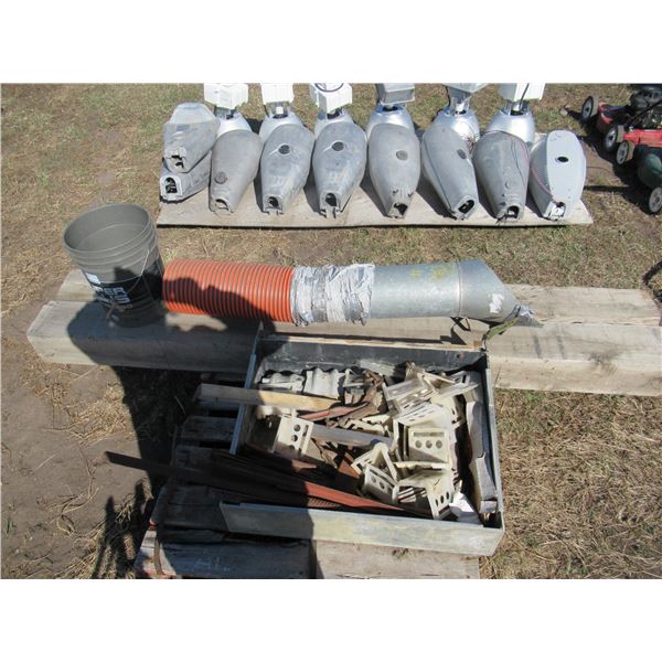 AUGER SHUTE, 2 - 8 X 8 X 8 BEAMS, CORNER BRACKETS, BOOMER