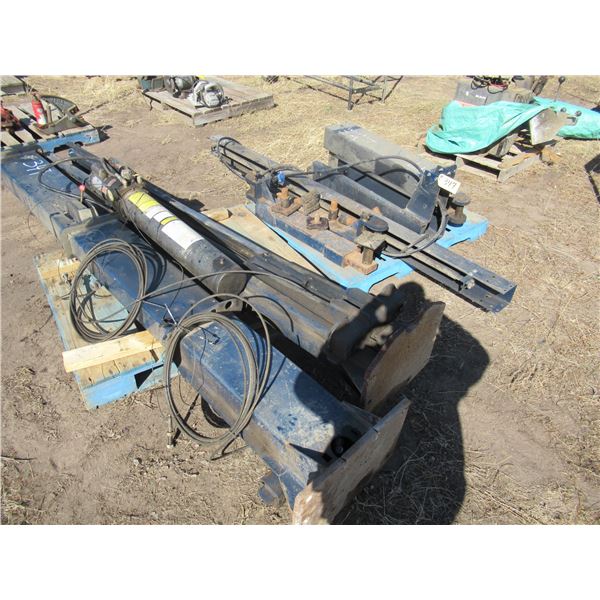 AMCO 2 POST HOIST (WORKING ORDER)