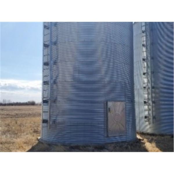 WESTEEL ROSCO 2750 BUSHEL GRAIN BIN