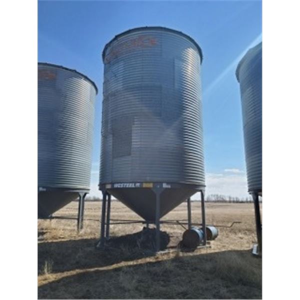 BUTLER 14' - 2800 BUSHEL BIN C/W WESTEEL HOPPER