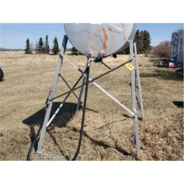 300 GALLON FUEL TANK C/W STAND