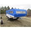 Image 1 : OLD FIFTH WHEEL HOLIDAY TRAILER