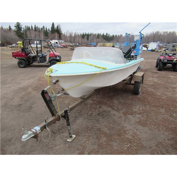 VANGUARD APPROX. 14' FIBREGLASS BOAT