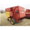 Image 4 : NEW HOLLAND 855 ROUND BALER