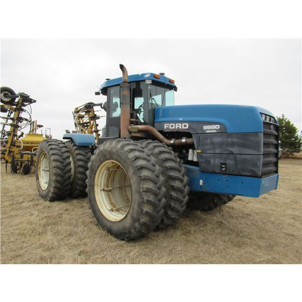 FORD VERSTILE 9880 - 4WD TRACTOR