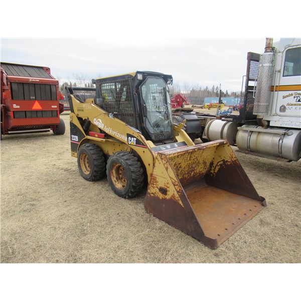CATERPILLAR 232B SKID STEER