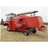 Image 4 : MASSEY FERGUSON 850 COMBINE C/W HYDRO & STRAW CHOPPER
