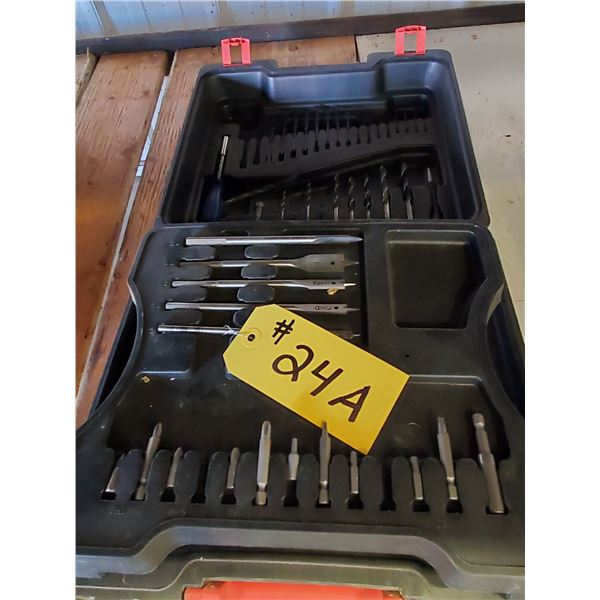 DRILL BIT SET
