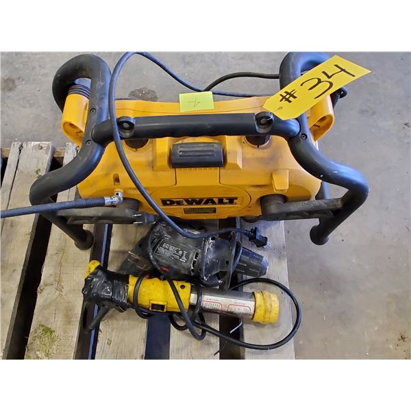DEWALT RADIO & CHARGER
