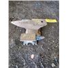 Image 1 : 2 ANVILS