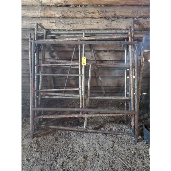 SCAFFOLDING (5) (NO RODS) (ALL FOR ONE MONEY)