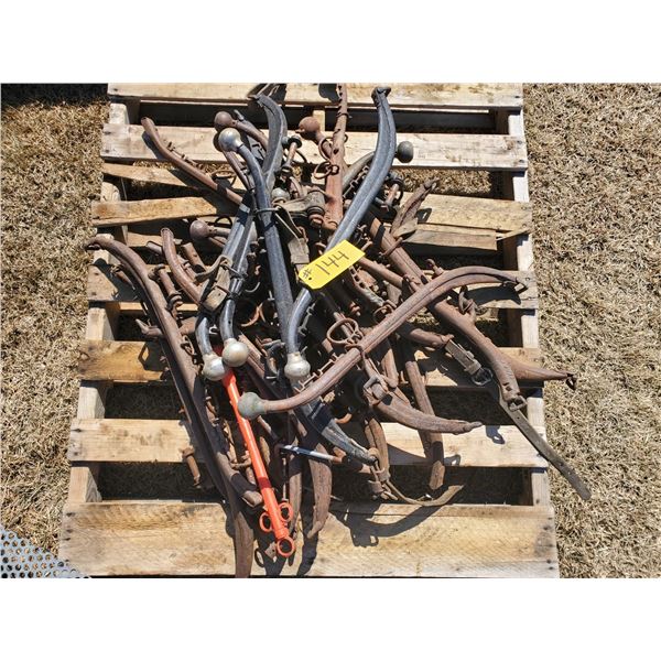 QUANTITY OF HARNESS & HAINES