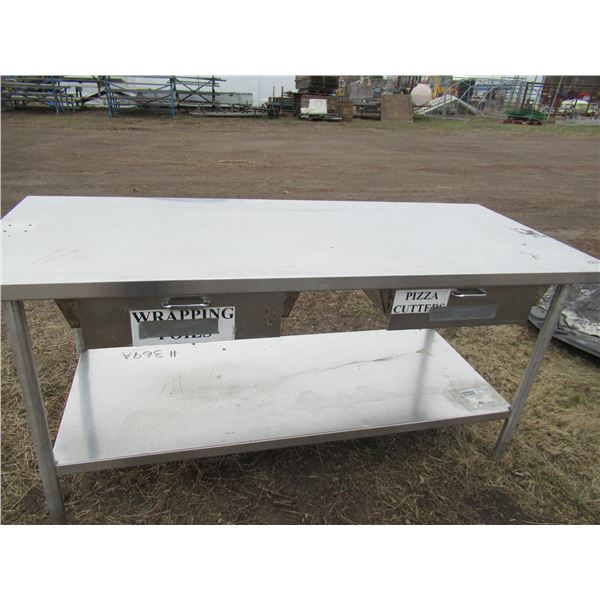 ALUMINUM TABLE