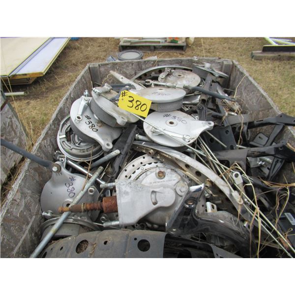 CRATE FULL OF MISC MOTORBIKE PARTS