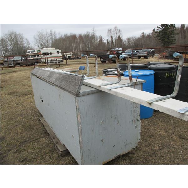 WOOD WORK COUNTER & RACK