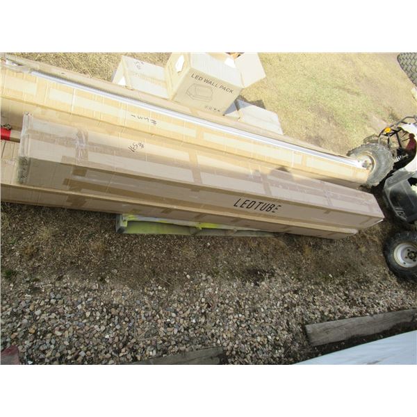 3 BOXES OF LIGHTS & 2 BOXES OF FIXTURES (ALL FOR ONE MONEY)