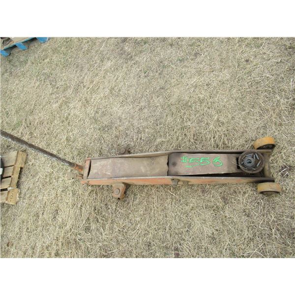 APPROX. 8 TON FLOOR JACK