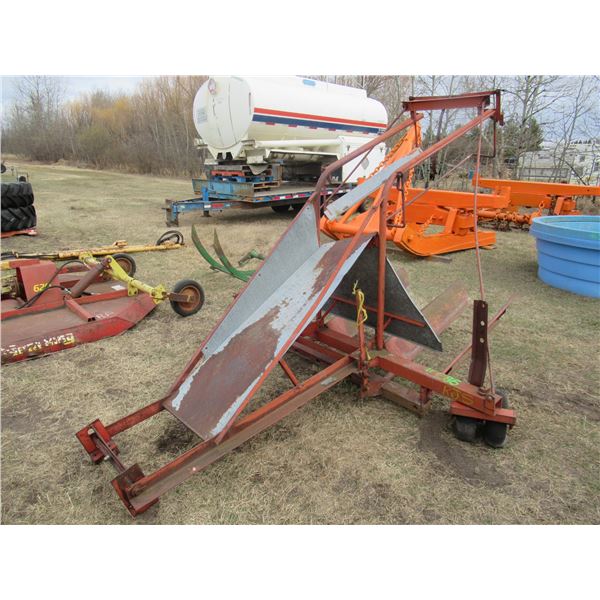 INLAND AUTOMATIC BALE STOOKER