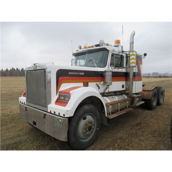 1979 WESTERN STAR TRUCK