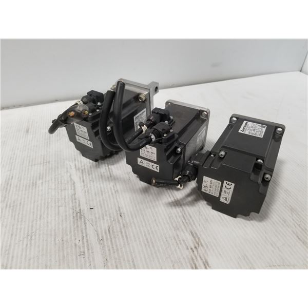 (3) Mitsubishi HF-KP43 AC Servo Motor
